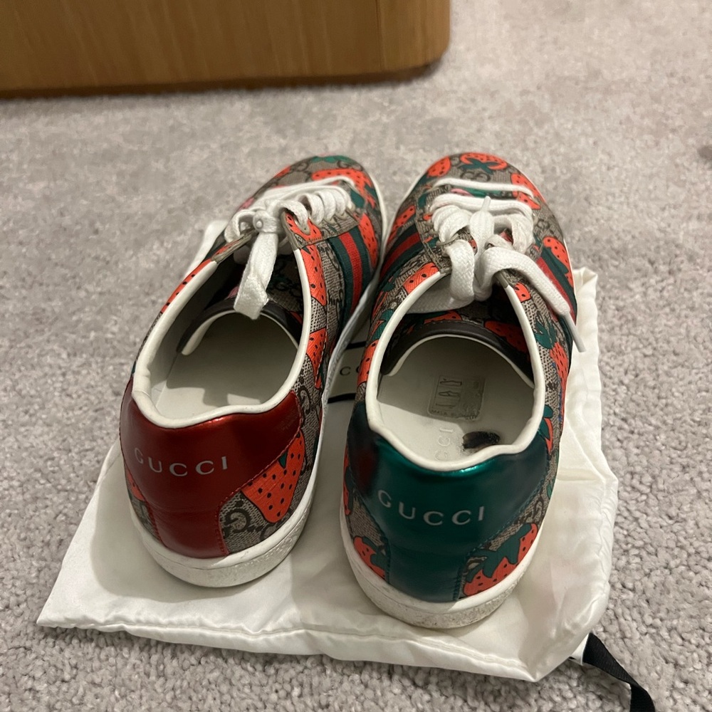 Gucci Strawberry Sneakers Size 36 - Picture 3 of 3